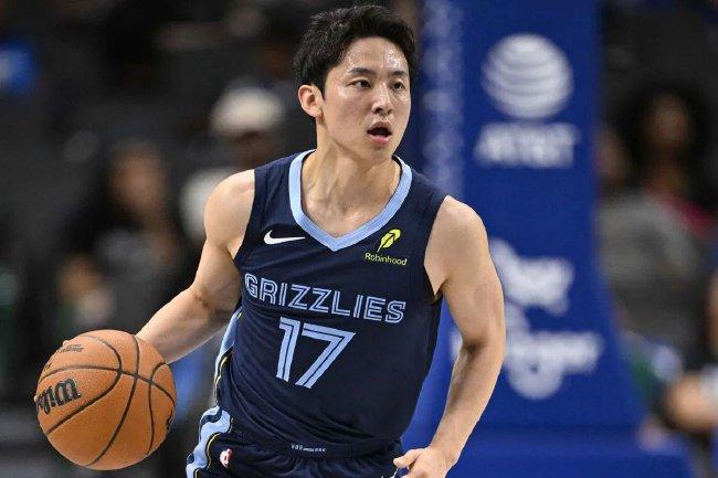 河村勇辉，NBA现役最矮球员的争议与观察