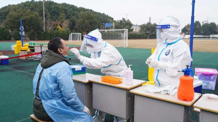 官方回应超40名幼儿停课事件，教育公平性的挑战与探讨