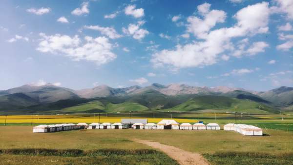 达电视，自然美景的旅行探索，探寻内心的平和与喜悦