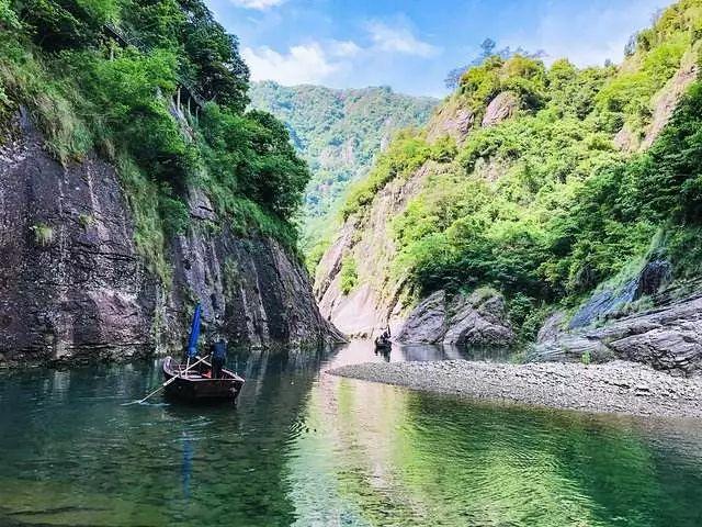 小米天气下载最新版，小城故事中的贴心天气预报服务