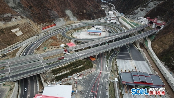 丽攀高速公路最新动态更新，最新消息汇集