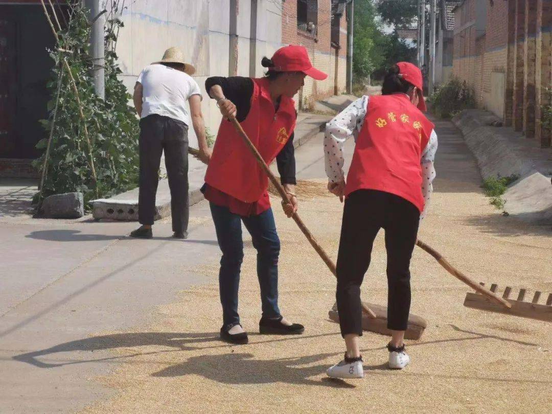 最新化妆品活动喊麦词——美丽蜕变，因你启航