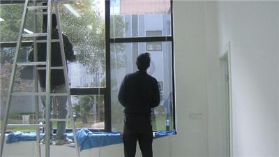蓝欣玻璃厂最新动态及关注玻璃制造行业技能提升的方法