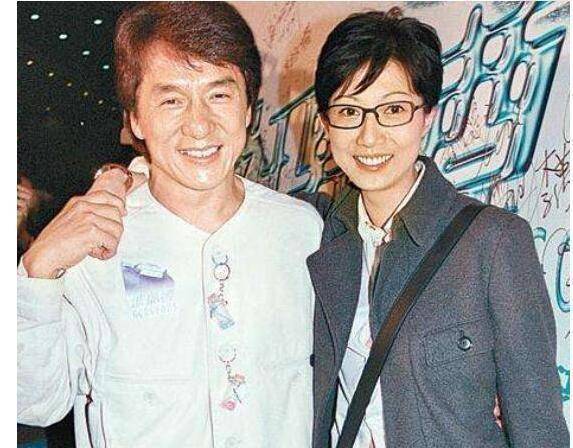 成龙与小龙女重逢揭秘，父女传奇故事的最新进展